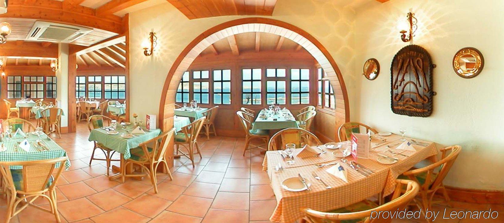The Mediterranea Hotel & Suites 세인트폴스베이 외부 사진