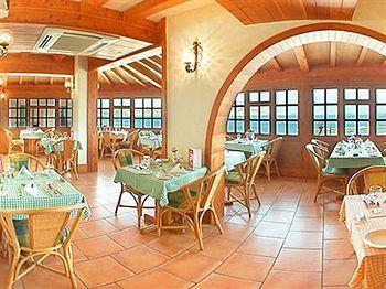 The Mediterranea Hotel & Suites 세인트폴스베이 외부 사진